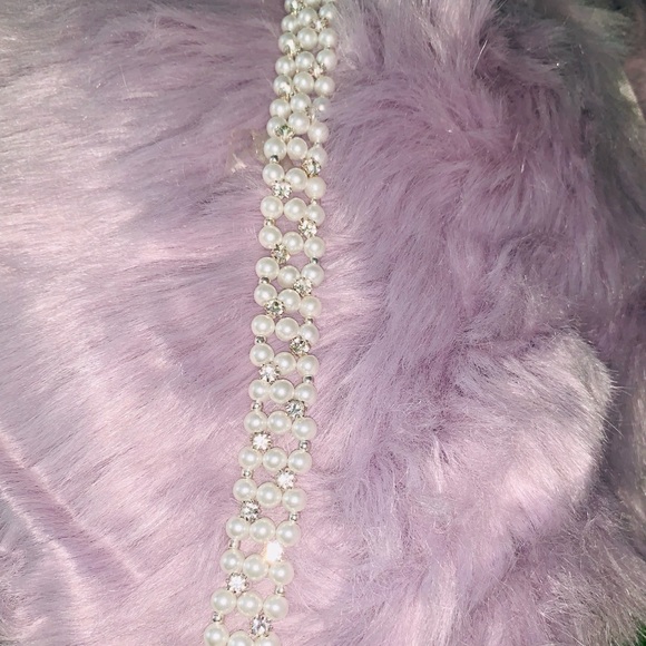 Pearl Chocker ✨ - Picture 2 of 3